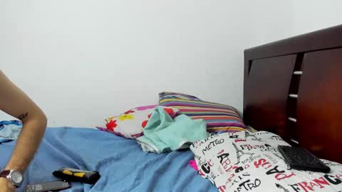 Snapshot of ashvsterry chatting on February 26, 6:47 am SamVSTerry online show from February 26, 6:47 am