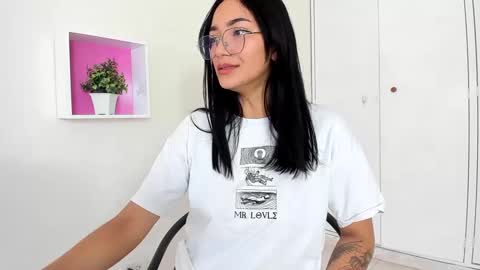 Camila online show from January 11, 1:11 pm