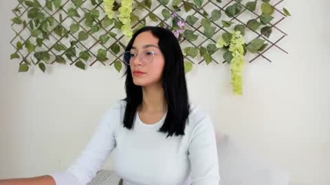 Camila online show from October 8, 2:25 pm