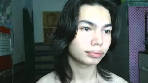 asian_babyboi online show from February 24, 1:31 pm