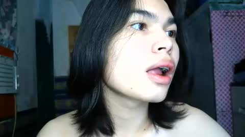 Snapshot of asian_babyboi chatting on July 19, 11:25 am asian_babyboi online show from July 19, 11:25 am