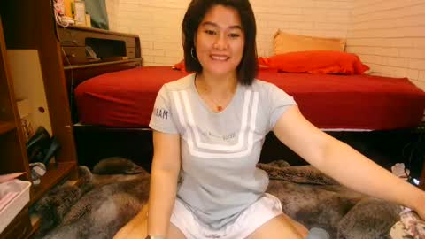 Snapshot of asian_diana69 chatting on January 17, 8:24 am diane online show from January 17, 8:24 am