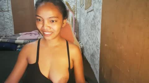 Snapshot of asian_janeth chatting on January 31, 11:58 pm im janeth single mom online show from January 31, 11:58 pm