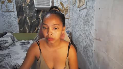 Snapshot of asian_janeth chatting on May 7, 12:27 am im janeth single mom online show from May 7, 12:27 am