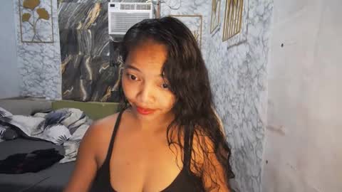 Snapshot of asian_janeth chatting on May 10, 10:26 pm im janeth single mom online show from May 10, 10:26 pm