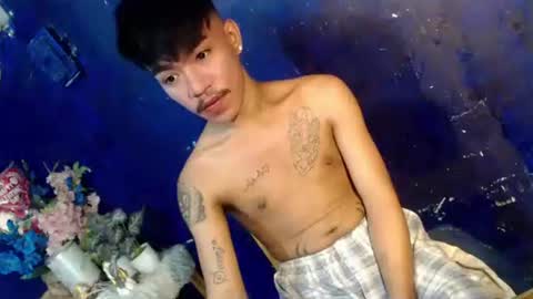 Snapshot of asian_kimxxx chatting on October 9, 1:47 am don online show from October 9, 1:47 am