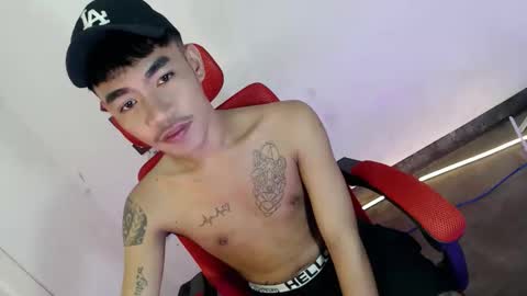 Snapshot of asian_kimxxx chatting on April 15, 3:08 pm don online show from April 15, 3:08 pm