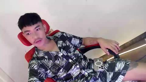 Snapshot of asian_kimxxx chatting on April 16, 4:13 am don online show from April 16, 4:13 am