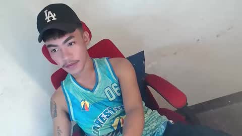 Snapshot of asian_kimxxx chatting on April 25, 9:45 pm don online show from April 25, 9:45 pm
