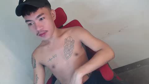 Snapshot of asian_kimxxx chatting on April 26, 11:13 pm don online show from April 26, 11:13 pm