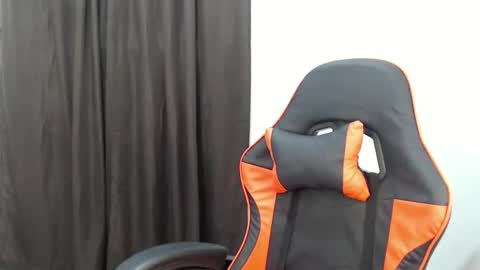 Snapshot of asian_kristellex chatting on October 26, 9:04 am KRISTELLE online show from October 26, 9:04 am