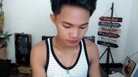 asian_lover05 online show from October 28, 8:22 pm