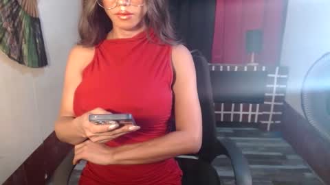 Lovely online show from December 9, 1:02 pm