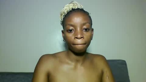 Snapshot of asian_pinay01 chatting on November 8, 9:46 pm Asia online show from November 8, 9:46 pm