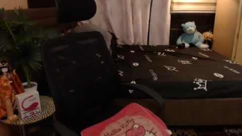 Snapshot of asian_princess15 chatting on January 23, 10:22 am angela online show from January 23, 10:22 am