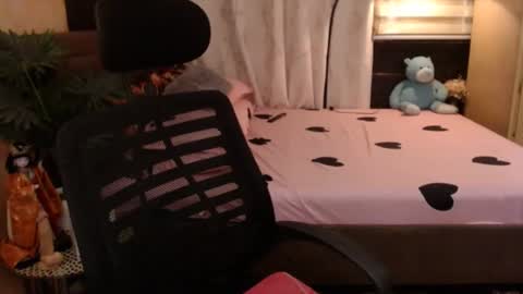 Snapshot of asian_princess15 chatting on January 27, 3:26 am angela online show from January 27, 3:26 am