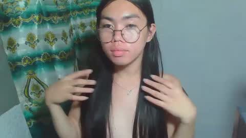 Rhean online show from March 1, 8:42 pm