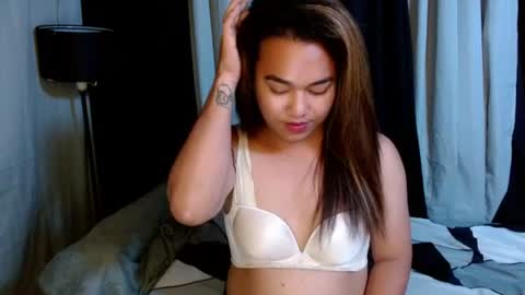 Snapshot of asian_suteishi chatting on June 18, 4:55 pm stacey online show from June 18, 4:55 pm
