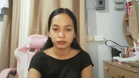 Snapshot of asian_trish chatting on October 15, 11:21 am asian_trish online show from October 15, 11:21 am