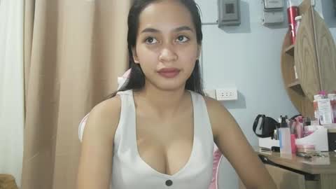 Snapshot of asian_trish chatting on October 17, 12:19 pm asian_trish online show from October 17, 12:19 pm