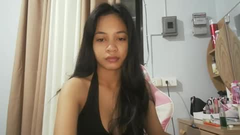 Snapshot of asian_trish chatting on November 15, 10:37 pm asian_trish online show from November 15, 10:37 pm