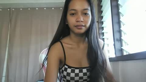 Snapshot of asian_trish chatting on February 25, 11:03 pm asian_trish online show from February 25, 11:03 pm