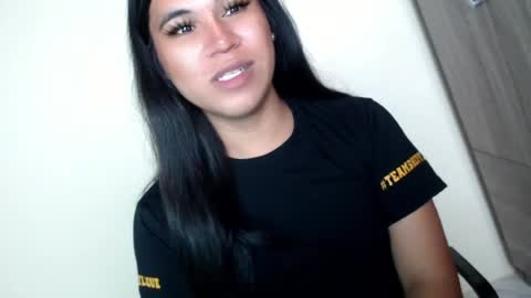 Snapshot of asianblk_barbiedoll chatting on July 14, 12:35 am asianblk_barbiedoll online show from July 14, 12:35 am