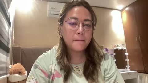 Curvy online show from October 19, 6:25 am
