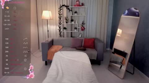 asiancheek online show from December 5, 1:58 am