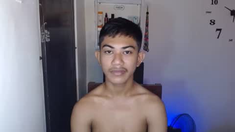 Snapshot of asiancockhero22 chatting on January 22, 12:38 am HERO online show from January 22, 12:38 am