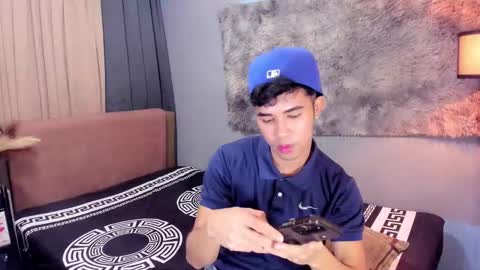 asiancum_peter online show from October 12, 1:26 am