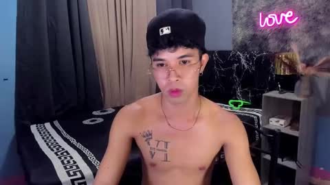asiancum_peter online show from November 21, 2:21 am