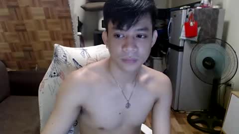 asiandreamboyx online show from December 17, 7:29 am