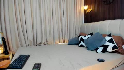 asianhugecockcindy online show from January 17, 8:11 pm