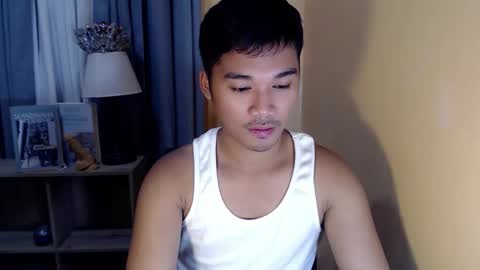 asianhunk_jamesx online show from November 7, 10:15 am
