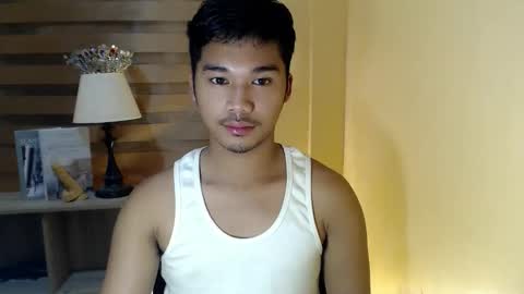 asianhunk_jamesx online show from November 13, 9:47 pm