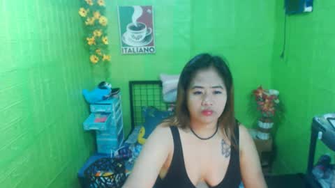 Snapshot of asiankitty23xx chatting on October 14, 1:23 pm asiankitty23xx online show from October 14, 1:23 pm