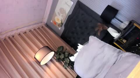 Snapshot of asianpetitehugecock chatting on December 15, 2:49 am AGATHA online show from December 15, 2:49 am