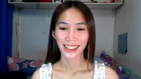 Snapshot of asianqt19 chatting on June 16, 10:51 am J A D E online show from June 16, 10:51 am
