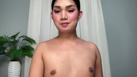 Snapshot of asiansweet_lily chatting on July 1, 2:18 pm Lily online show from July 1, 2:18 pm