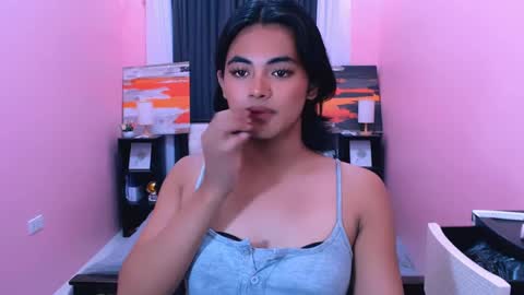 Snapshot of asianverstwink chatting on May 12, 9:56 pm asianverstwink online show from May 12, 9:56 pm