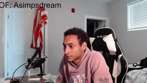 asimpsdream online show from May 12, 10:29 pm