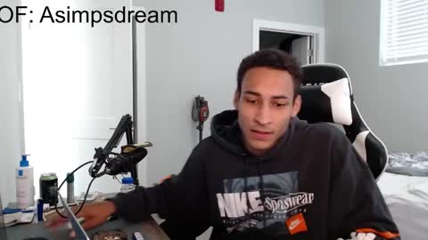 asimpsdream online show from May 30, 3:09 pm