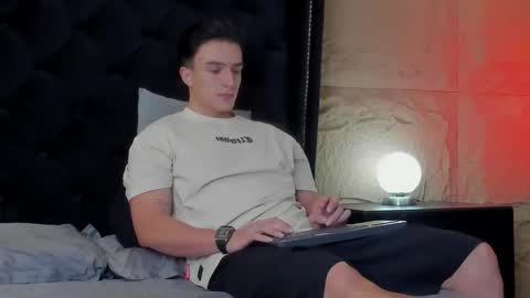 Aslan  online show from April 8, 2:44 am