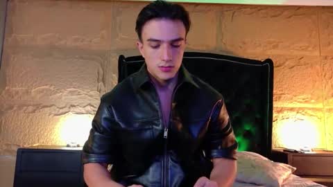 Snapshot of aslanfox_ chatting on June 4, 1:00 am Aslan online show from June 4, 1:00 am