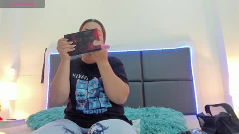  Aslhyn  online show from September 15, 6:41 pm