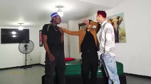 THOMAS AND DAMIAND online show from September 13, 5:57 pm