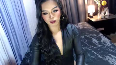 Margaux Miller online show from October 15, 6:41 pm