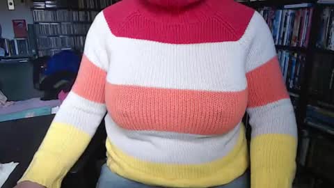 Aspen Vale online show from October 26, 7:42 pm