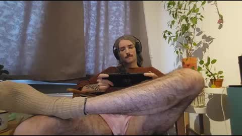 Snapshot of aspensilver chatting on November 16, 10:54 am aspensilver online show from November 16, 10:54 am